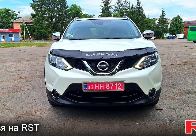 Белый Ниссан Кашкай, объемом двигателя 1.5 л и пробегом 192 тыс. км за 14950 $, фото 1 на Automoto.ua