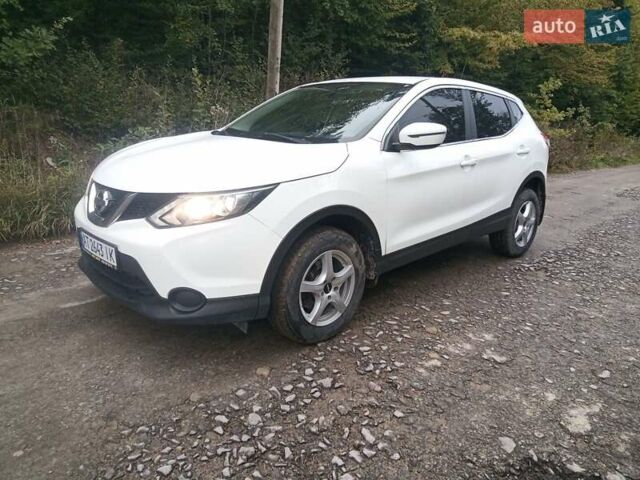 Ниссан Кашкай 2017 в Коломые на Automoto.ua Белый Ниссан Кашкай, объемом двигателя 1.2 л и пробегом 133 тыс. км за 13500 $, фото 1 на Automoto.ua