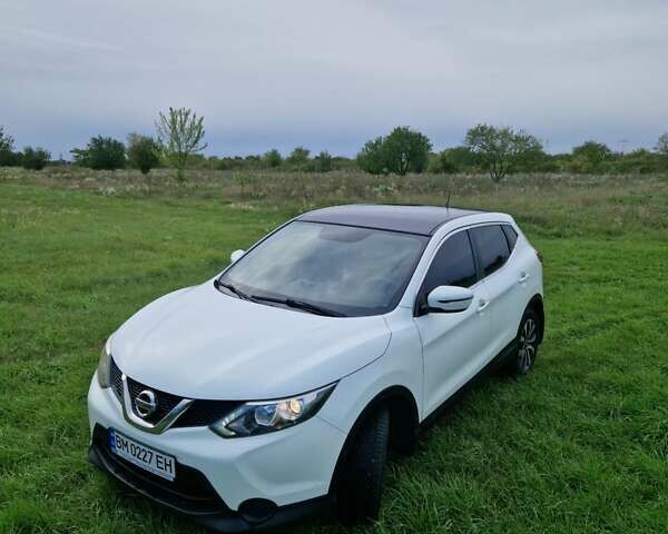 Белый Ниссан Кашкай, объемом двигателя 1.2 л и пробегом 123 тыс. км за 14112 $, фото 1 на Automoto.ua