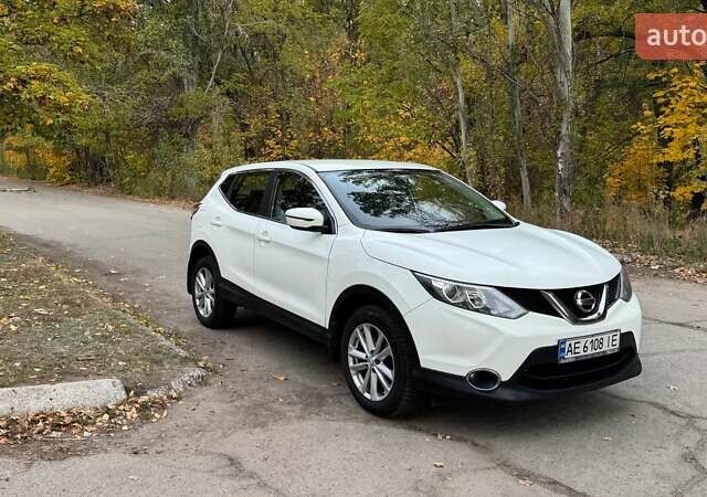 Білий Ніссан Кашкай, об'ємом двигуна 1.6 л та пробігом 158 тис. км за 16400 $, фото 1 на Automoto.ua