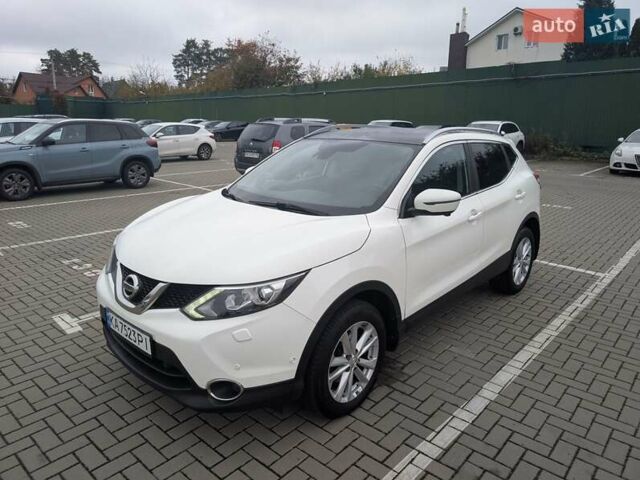 Белый Ниссан Кашкай, объемом двигателя 1.6 л и пробегом 132 тыс. км за 16500 $, фото 1 на Automoto.ua