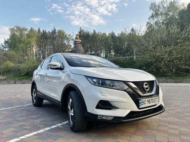 Белый Ниссан Кашкай, объемом двигателя 1.2 л и пробегом 130 тыс. км за 12300 $, фото 1 на Automoto.ua