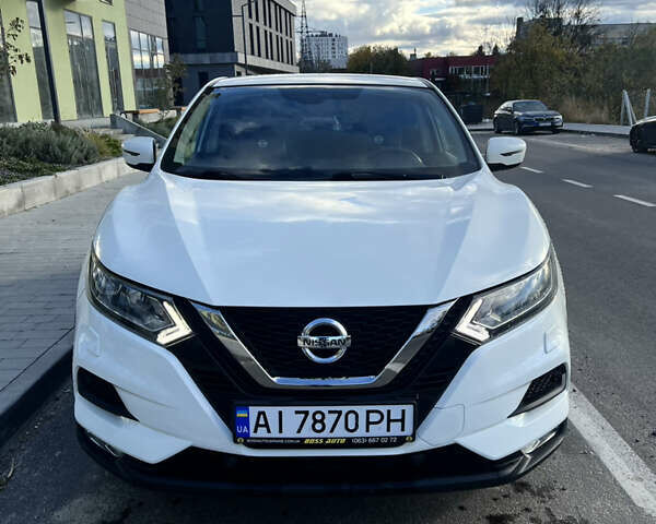 Білий Ніссан Кашкай, об'ємом двигуна 1.2 л та пробігом 99 тис. км за 15900 $, фото 1 на Automoto.ua