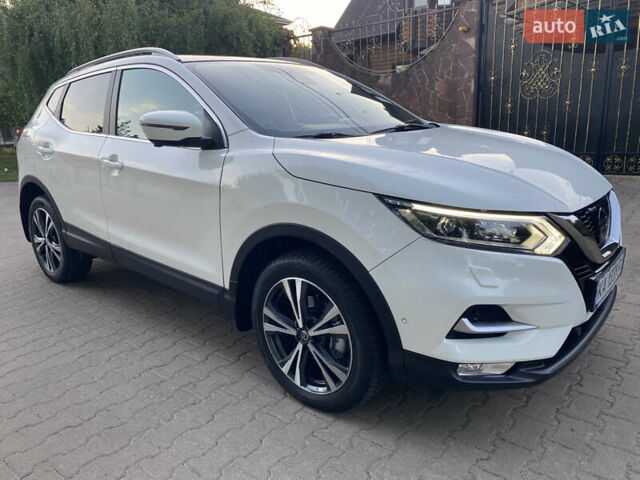 Белый Ниссан Кашкай, объемом двигателя 1.6 л и пробегом 92 тыс. км за 19950 $, фото 1 на Automoto.ua