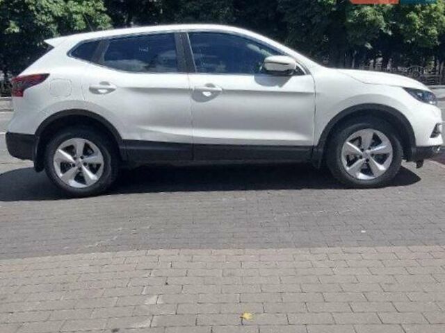 Белый Ниссан Кашкай, объемом двигателя 1.6 л и пробегом 120 тыс. км за 17000 $, фото 1 на Automoto.ua