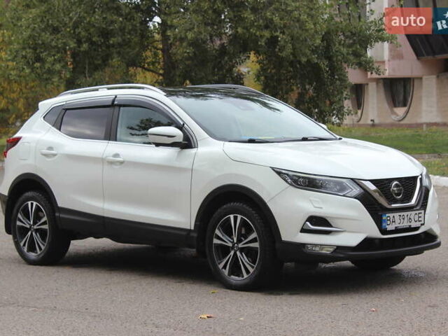 Ніссан Кашкай 2019 у Дніпро (Дніпропетровську) на Automoto.ua Білий Ніссан Кашкай, об'ємом двигуна 2 л та пробігом 131 тис. км за 16999 $, фото 1 на Automoto.ua