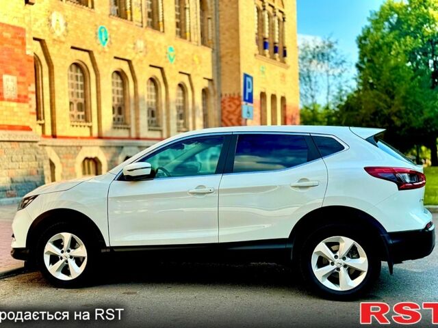 Белый Ниссан Кашкай, объемом двигателя 1.6 л и пробегом 40 тыс. км за 23000 $, фото 1 на Automoto.ua