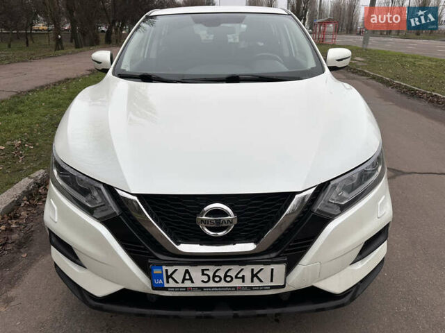 Белый Ниссан Кашкай, объемом двигателя 1.6 л и пробегом 186 тыс. км за 19500 $, фото 1 на Automoto.ua