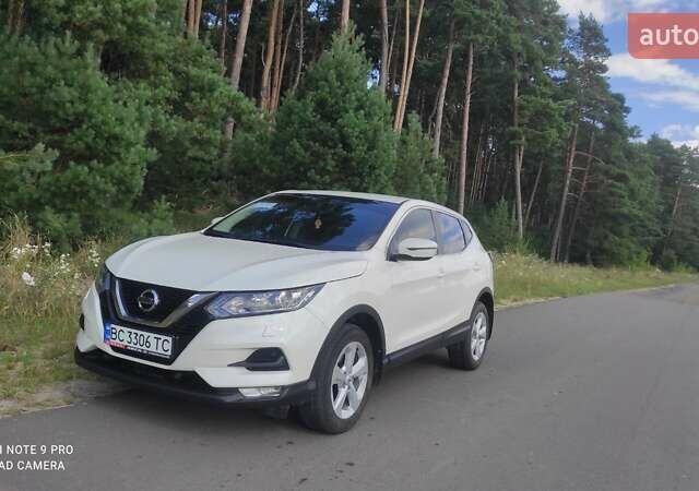 Белый Ниссан Кашкай, объемом двигателя 1.6 л и пробегом 169 тыс. км за 19900 $, фото 1 на Automoto.ua