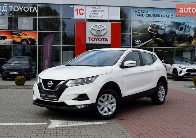 Белый Ниссан Кашкай, объемом двигателя 1.6 л и пробегом 203 тыс. км за 16800 $, фото 1 на Automoto.ua