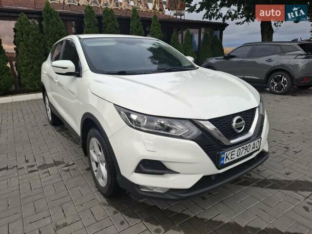 Белый Ниссан Кашкай, объемом двигателя 2 л и пробегом 132 тыс. км за 20000 $, фото 1 на Automoto.ua