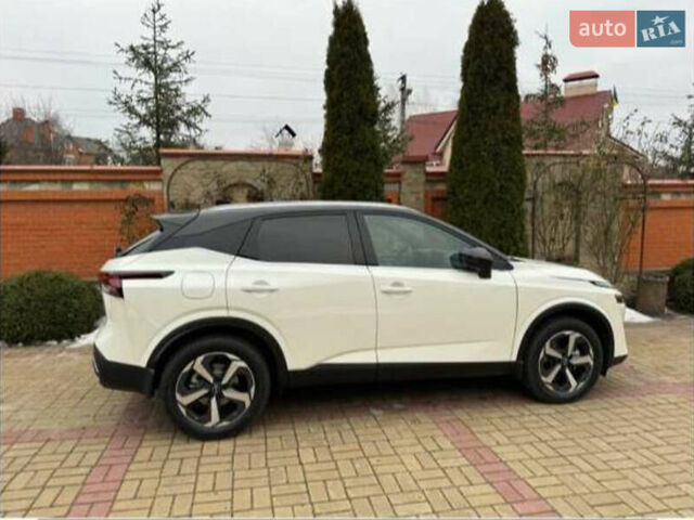 Білий Ніссан Кашкай, об'ємом двигуна 1.33 л та пробігом 34 тис. км за 33300 $, фото 1 на Automoto.ua