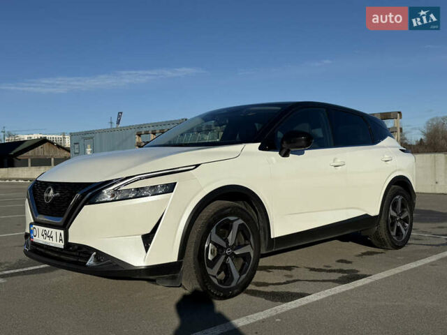 Белый Ниссан Кашкай, объемом двигателя 1.33 л и пробегом 11 тыс. км за 29700 $, фото 1 на Automoto.ua
