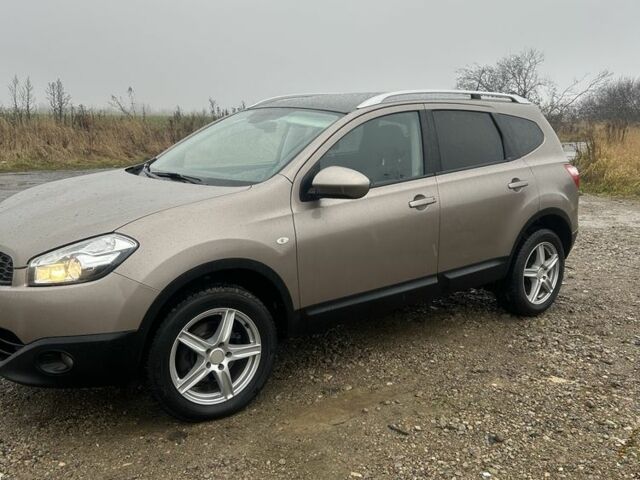 Бежевый Ниссан Кашкай, объемом двигателя 1.5 л и пробегом 200 тыс. км за 10500 $, фото 1 на Automoto.ua
