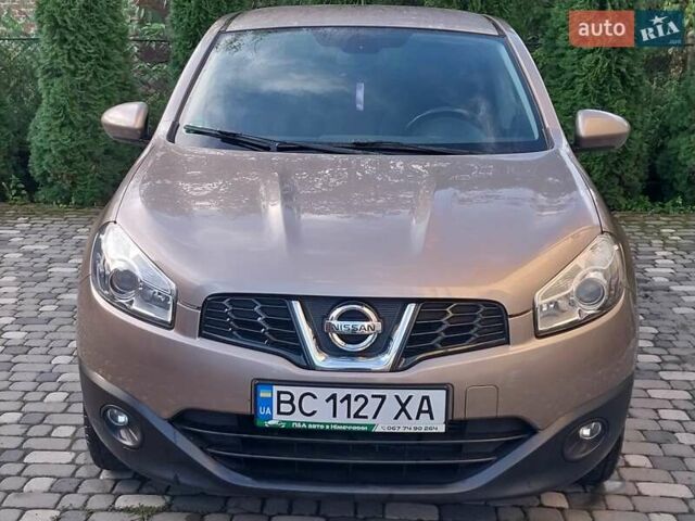 Бежевый Ниссан Кашкай, объемом двигателя 2 л и пробегом 167 тыс. км за 11600 $, фото 1 на Automoto.ua