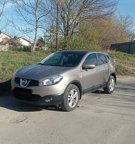 Бежевый Ниссан Кашкай, объемом двигателя 2 л и пробегом 107 тыс. км за 13500 $, фото 1 на Automoto.ua