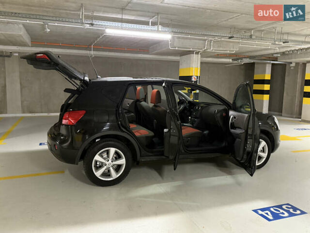 Черный Ниссан Кашкай, объемом двигателя 2 л и пробегом 248 тыс. км за 4690 $, фото 1 на Automoto.ua