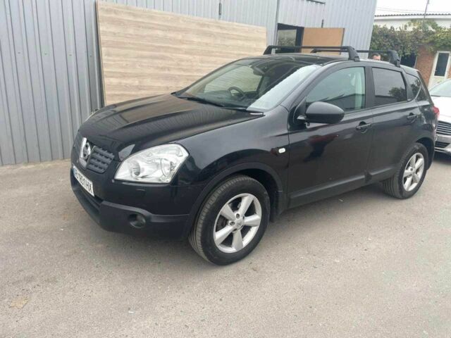 Черный Ниссан Кашкай, объемом двигателя 1.6 л и пробегом 300 тыс. км за 3500 $, фото 1 на Automoto.ua