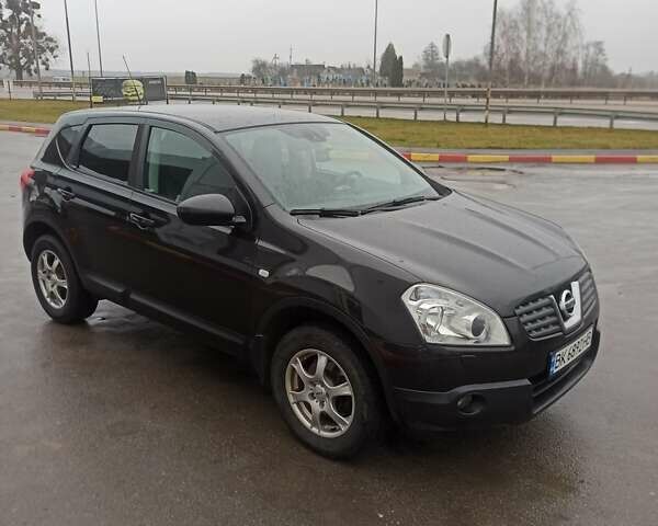 Черный Ниссан Кашкай, объемом двигателя 1.6 л и пробегом 280 тыс. км за 7600 $, фото 1 на Automoto.ua