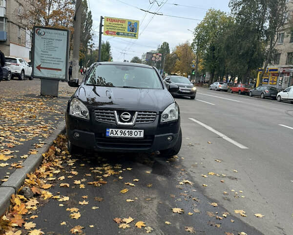 Черный Ниссан Кашкай, объемом двигателя 1.6 л и пробегом 230 тыс. км за 8500 $, фото 1 на Automoto.ua