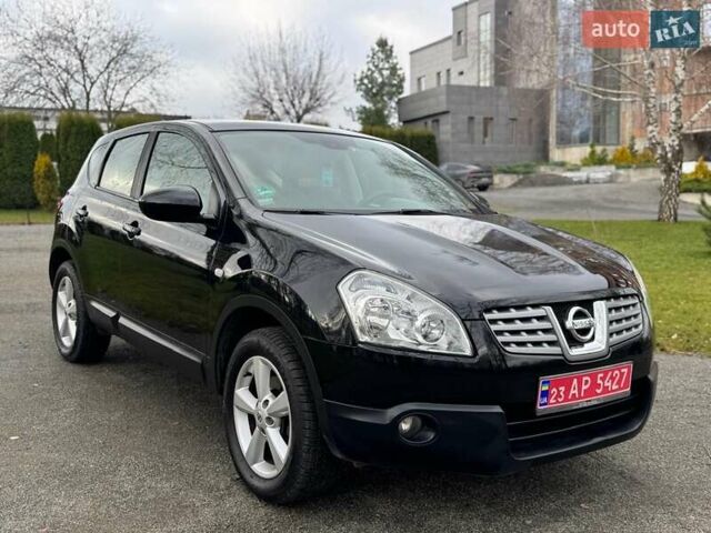 Черный Ниссан Кашкай, объемом двигателя 1.6 л и пробегом 228 тыс. км за 8399 $, фото 1 на Automoto.ua