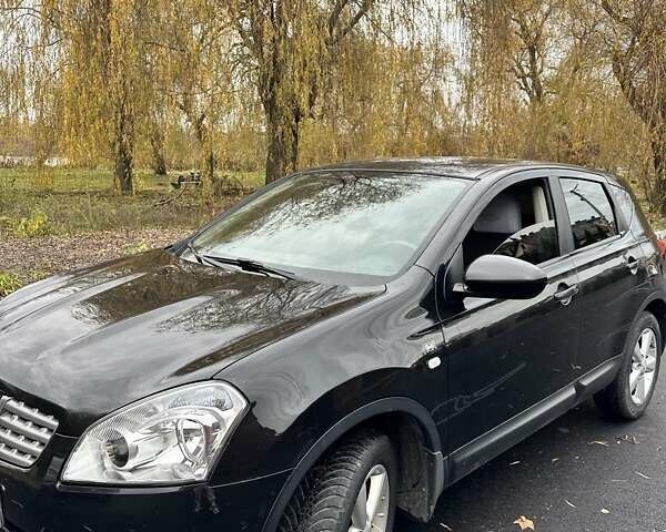 Черный Ниссан Кашкай, объемом двигателя 2 л и пробегом 242 тыс. км за 9000 $, фото 1 на Automoto.ua