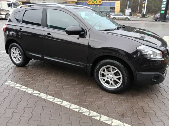 Черный Ниссан Кашкай, объемом двигателя 2 л и пробегом 224 тыс. км за 7500 $, фото 1 на Automoto.ua