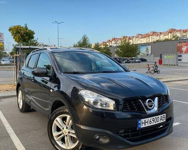 Черный Ниссан Кашкай, объемом двигателя 1.5 л и пробегом 192 тыс. км за 10999 $, фото 1 на Automoto.ua