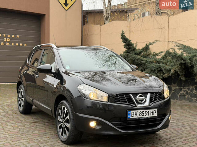 Черный Ниссан Кашкай, объемом двигателя 1.46 л и пробегом 280 тыс. км за 9400 $, фото 1 на Automoto.ua