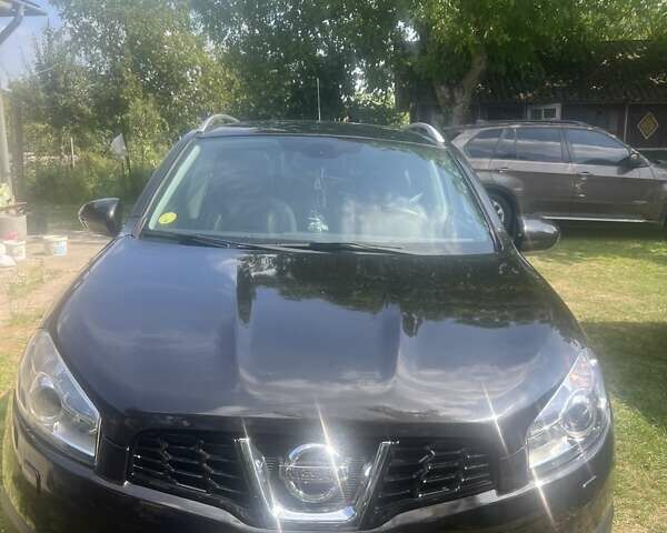 Черный Ниссан Кашкай, объемом двигателя 2 л и пробегом 217 тыс. км за 13500 $, фото 1 на Automoto.ua