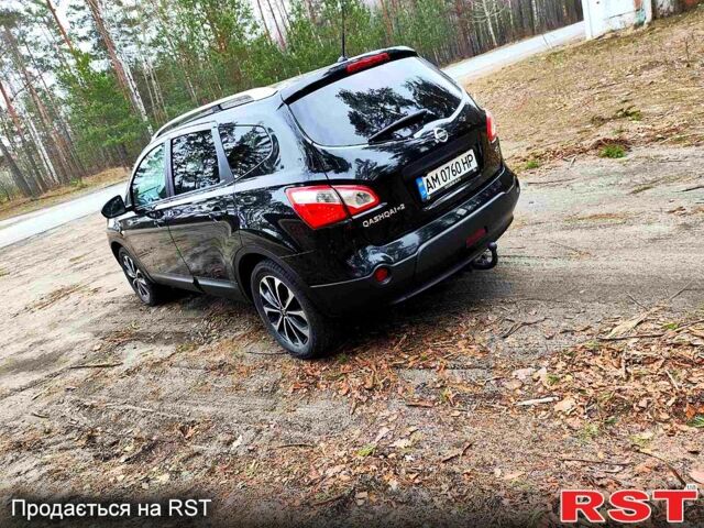 Черный Ниссан Кашкай, объемом двигателя 1.6 л и пробегом 250 тыс. км за 11500 $, фото 1 на Automoto.ua