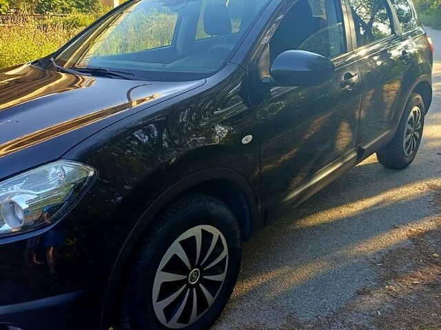 Чорний Ніссан Кашкай, об'ємом двигуна 1.5 л та пробігом 0 тис. км за 12000 $, фото 1 на Automoto.ua