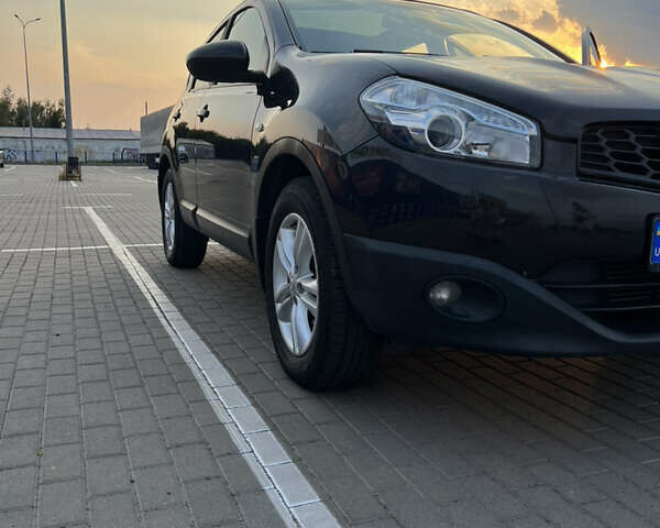 Черный Ниссан Кашкай, объемом двигателя 1.5 л и пробегом 227 тыс. км за 10200 $, фото 1 на Automoto.ua