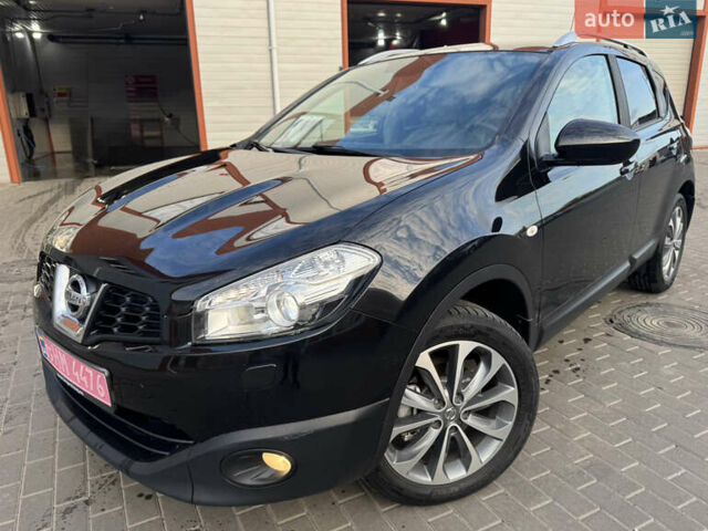 Черный Ниссан Кашкай, объемом двигателя 1.6 л и пробегом 216 тыс. км за 10999 $, фото 1 на Automoto.ua