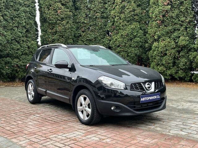 Черный Ниссан Кашкай, объемом двигателя 1.6 л и пробегом 230 тыс. км за 11000 $, фото 1 на Automoto.ua