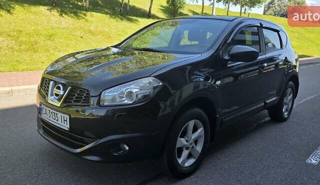 Черный Ниссан Кашкай, объемом двигателя 2 л и пробегом 210 тыс. км за 11500 $, фото 1 на Automoto.ua