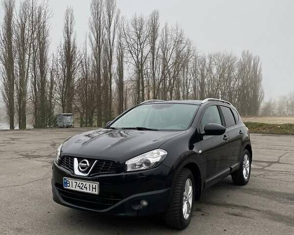 Черный Ниссан Кашкай, объемом двигателя 1.6 л и пробегом 252 тыс. км за 11700 $, фото 1 на Automoto.ua