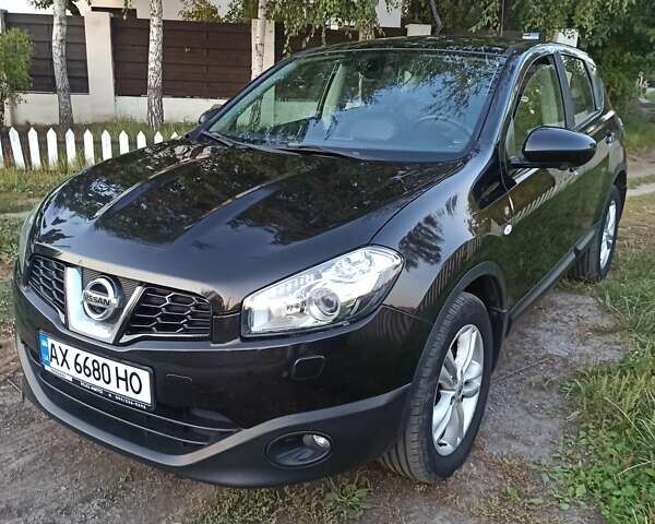 Черный Ниссан Кашкай, объемом двигателя 2 л и пробегом 99 тыс. км за 14500 $, фото 1 на Automoto.ua