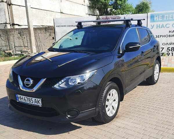 Черный Ниссан Кашкай, объемом двигателя 1.5 л и пробегом 155 тыс. км за 13800 $, фото 1 на Automoto.ua