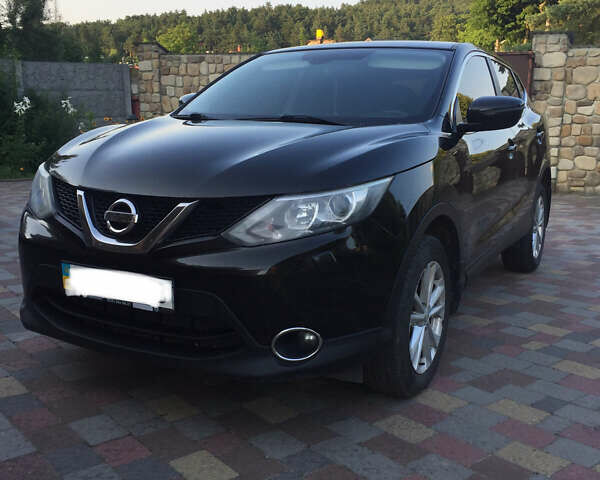 Черный Ниссан Кашкай, объемом двигателя 1.2 л и пробегом 185 тыс. км за 8300 $, фото 1 на Automoto.ua