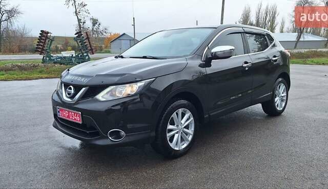 Черный Ниссан Кашкай, объемом двигателя 1.5 л и пробегом 202 тыс. км за 14950 $, фото 1 на Automoto.ua
