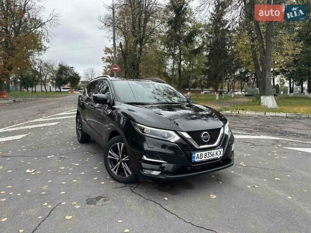Черный Ниссан Кашкай, объемом двигателя 1.6 л и пробегом 31 тыс. км за 18500 $, фото 1 на Automoto.ua