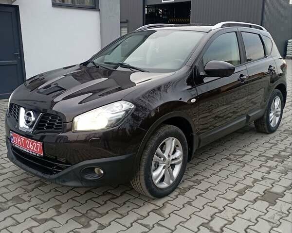 Фиолетовый Ниссан Кашкай, объемом двигателя 1.5 л и пробегом 220 тыс. км за 9800 $, фото 1 на Automoto.ua