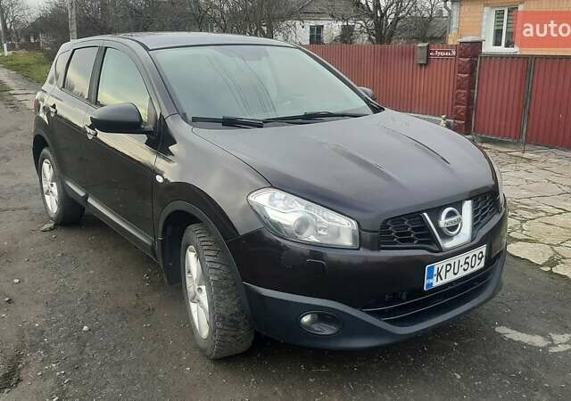 Фиолетовый Ниссан Кашкай, объемом двигателя 1.6 л и пробегом 262 тыс. км за 9350 $, фото 1 на Automoto.ua