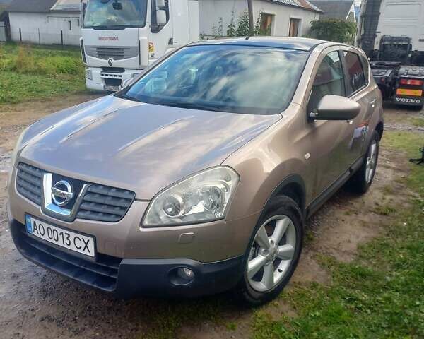 Коричневый Ниссан Кашкай, объемом двигателя 2 л и пробегом 213 тыс. км за 9333 $, фото 1 на Automoto.ua