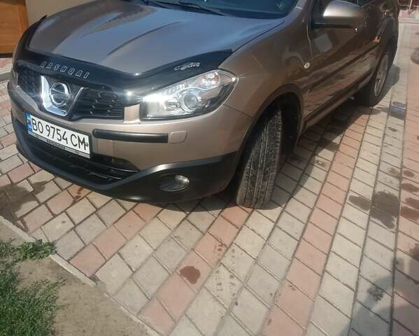 Коричневый Ниссан Кашкай, объемом двигателя 2 л и пробегом 130 тыс. км за 10700 $, фото 1 на Automoto.ua