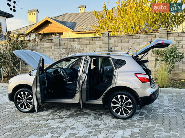 Коричневый Ниссан Кашкай, объемом двигателя 2 л и пробегом 183 тыс. км за 10200 $, фото 1 на Automoto.ua