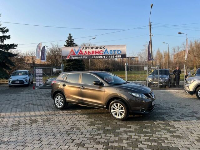 Коричневый Ниссан Кашкай, объемом двигателя 1.6 л и пробегом 231 тыс. км за 14500 $, фото 1 на Automoto.ua
