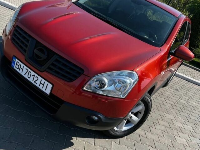 Красный Ниссан Кашкай, объемом двигателя 2 л и пробегом 175 тыс. км за 6500 $, фото 1 на Automoto.ua