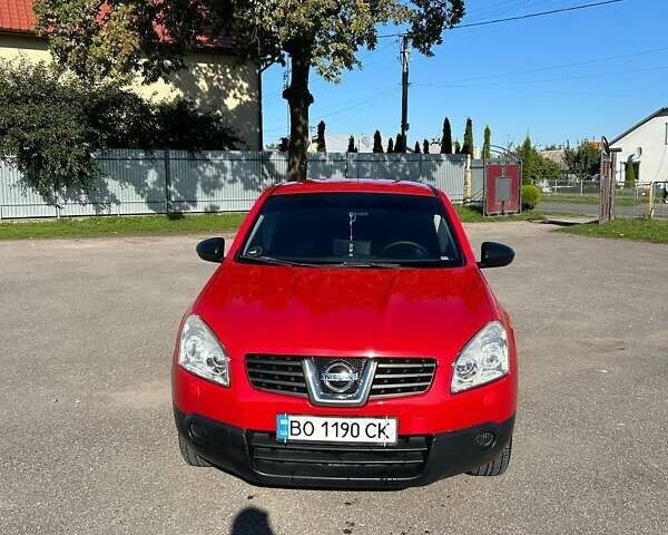 Красный Ниссан Кашкай, объемом двигателя 1.5 л и пробегом 228 тыс. км за 7200 $, фото 1 на Automoto.ua